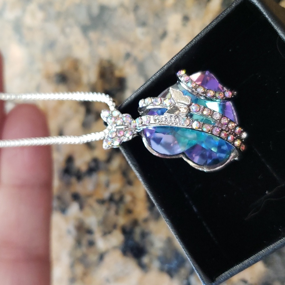 Crystal Heart Pendant Necklace - Picture 7 of 8
